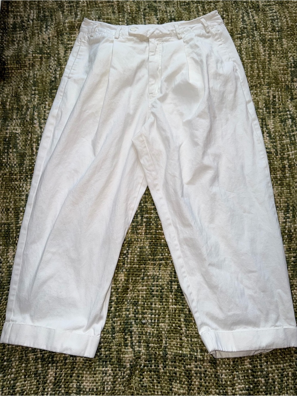 NEW White wide-leg trousers with a Free People design. SIZE 12